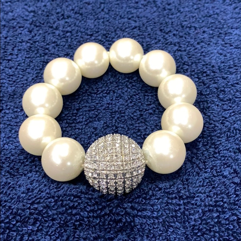 Pearl in Crystal bracelet